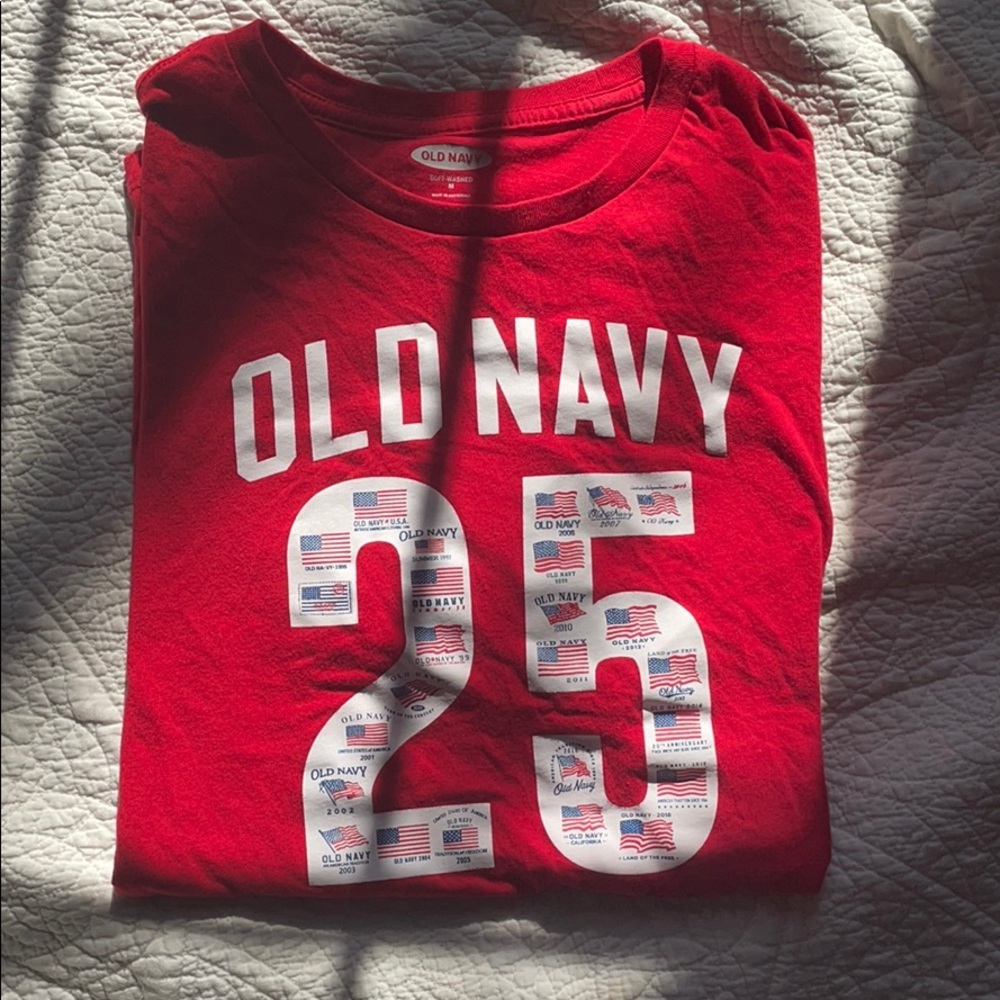 Old Navy M T-Shirt